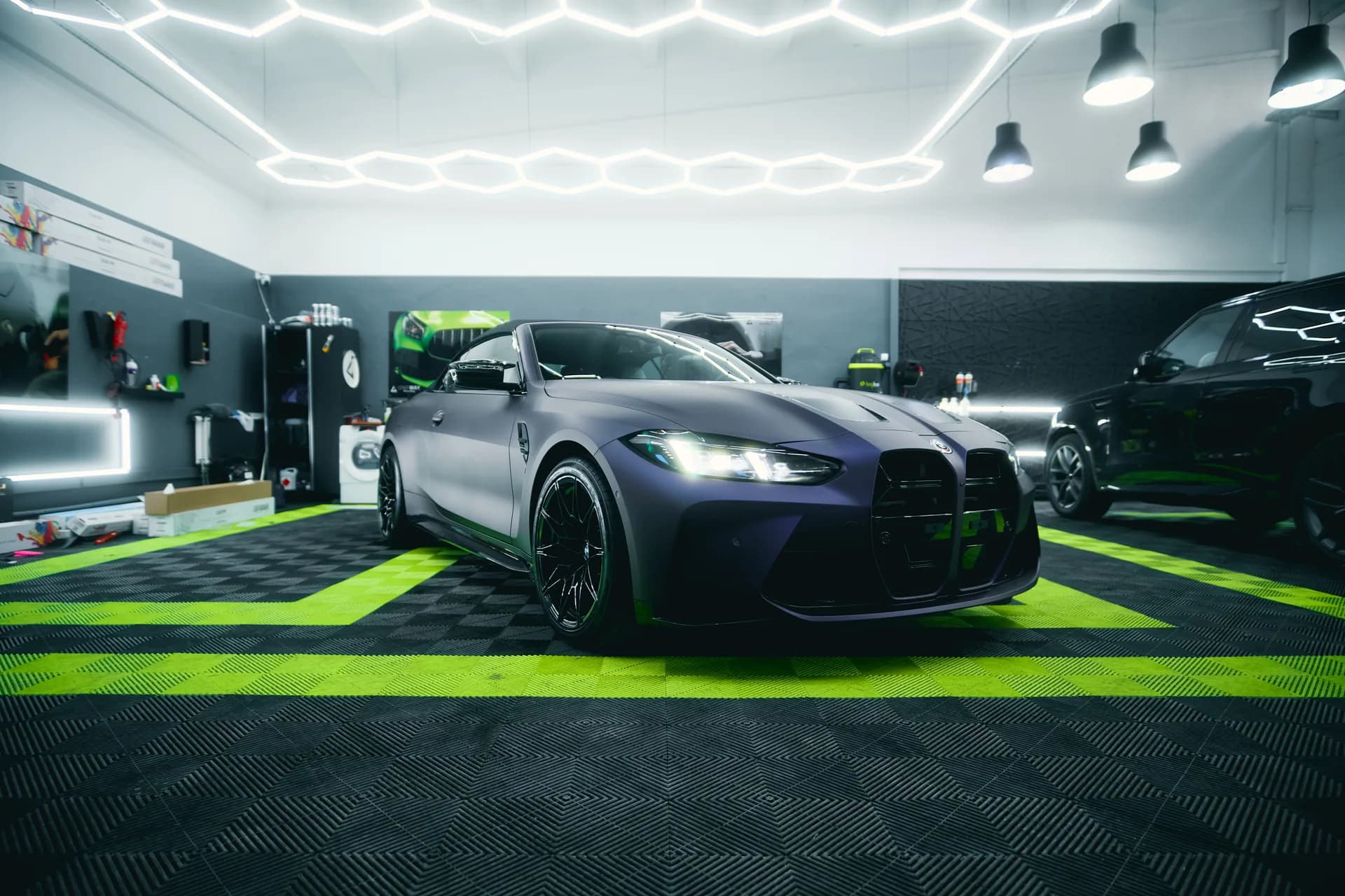 BMW M4 Competition Cabrio — BMW M4 Competition Cabrio — zmiana koloru PPF i stylizacja